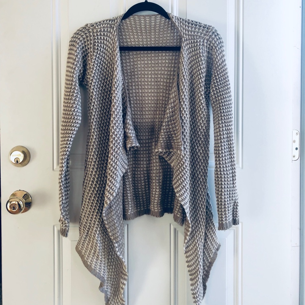 NWOT Soft knit cardigan